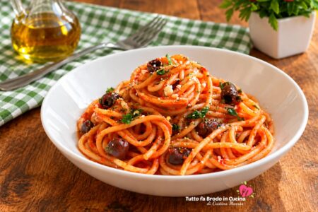 RICETTA SPAGHETTI ALLA PUTTANESCA