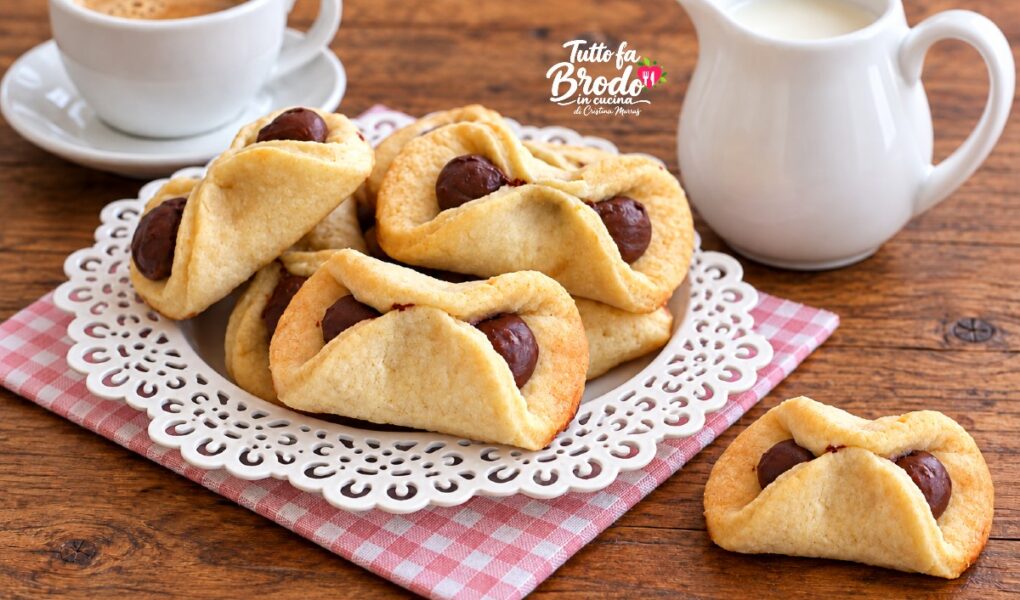 BISCOTTI FIOCCHETTI ALLA NUTELLA BIMBY