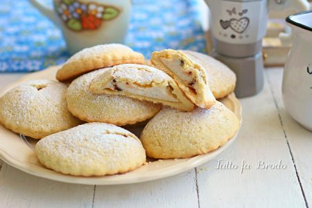 BISCOTTI-RIPIENI-ALLA-RICOTTA