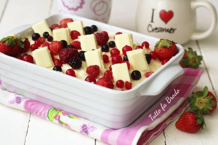TIRAMISU AI FRUTTI DI BOSCO