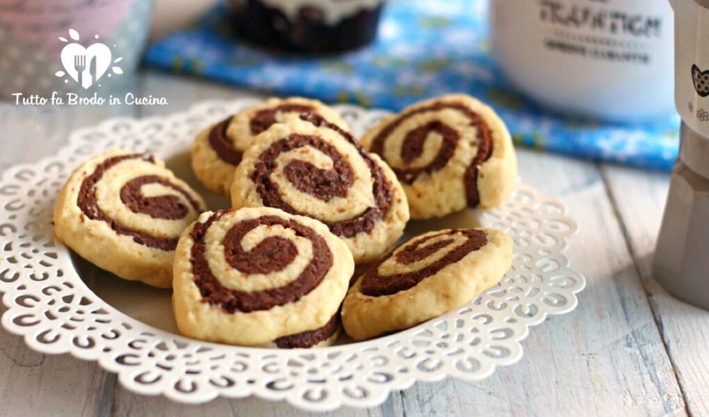 BISCOTTI BICOLORE GIRANDOLA