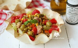 INSALATA DI POMODORO E TONNO
