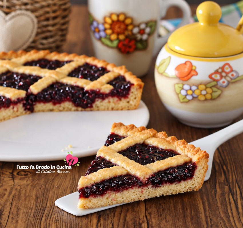 CROSTATA ALLA MARMELLATA DI FRUTTI DI BOSCO